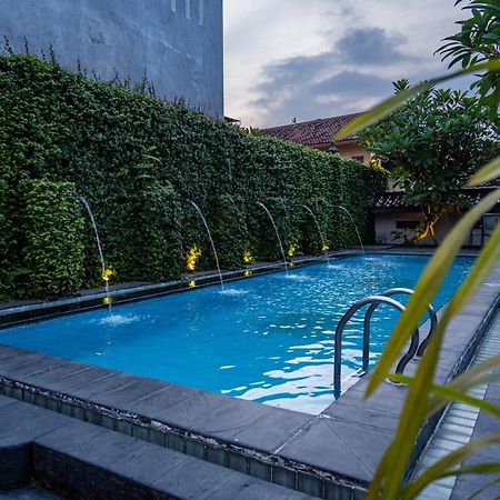 D Ajenk Boutique Guesthouse Kejayan ภายนอก รูปภาพ