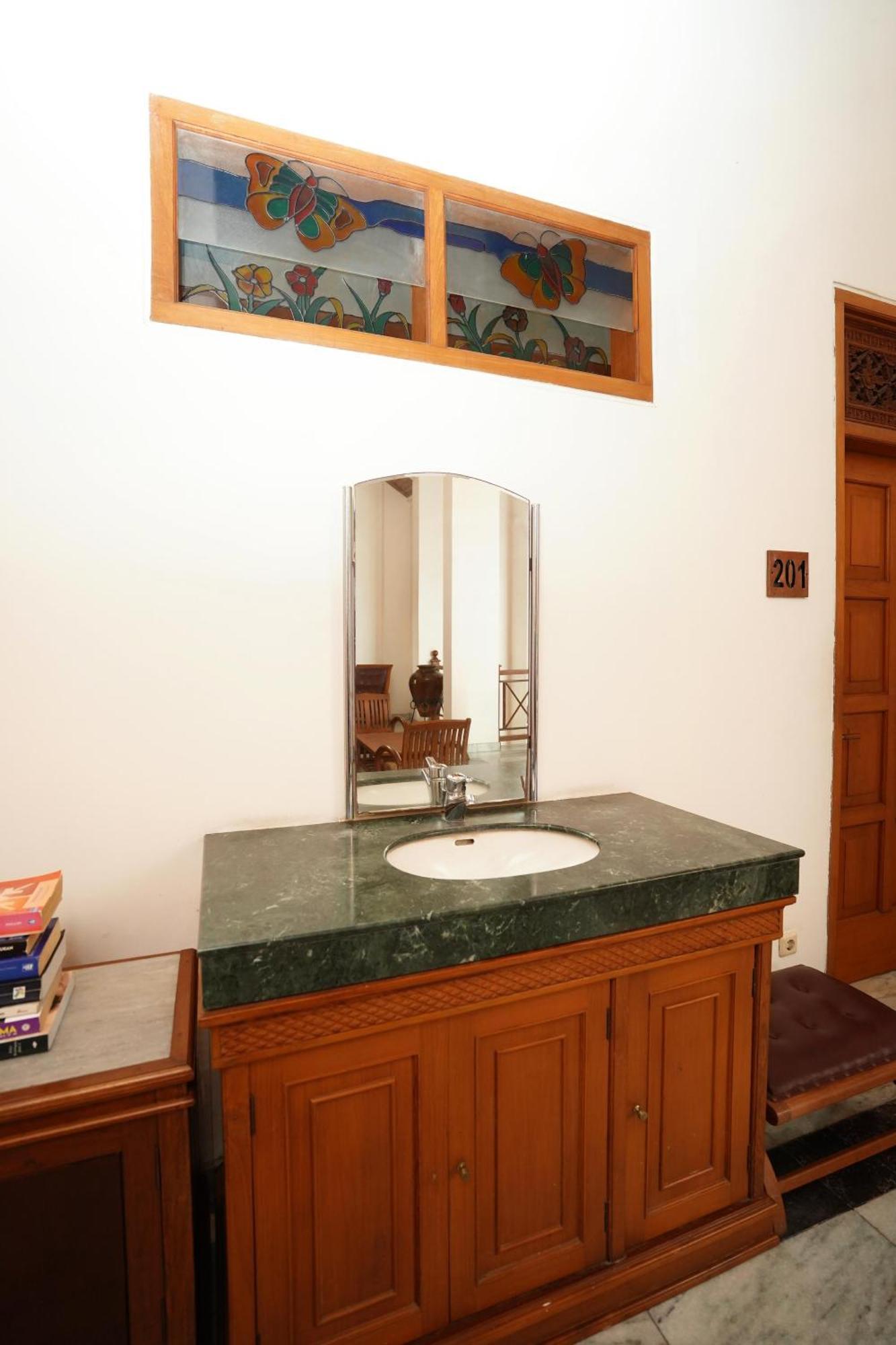D Ajenk Boutique Guesthouse Kejayan ภายนอก รูปภาพ