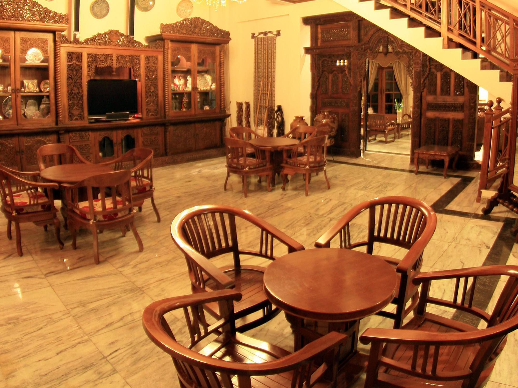 D Ajenk Boutique Guesthouse Kejayan ภายนอก รูปภาพ