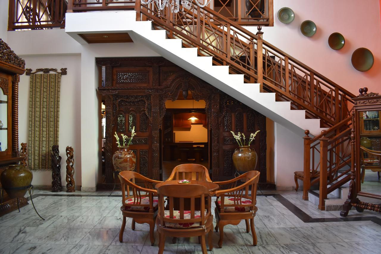 D Ajenk Boutique Guesthouse Kejayan ภายนอก รูปภาพ